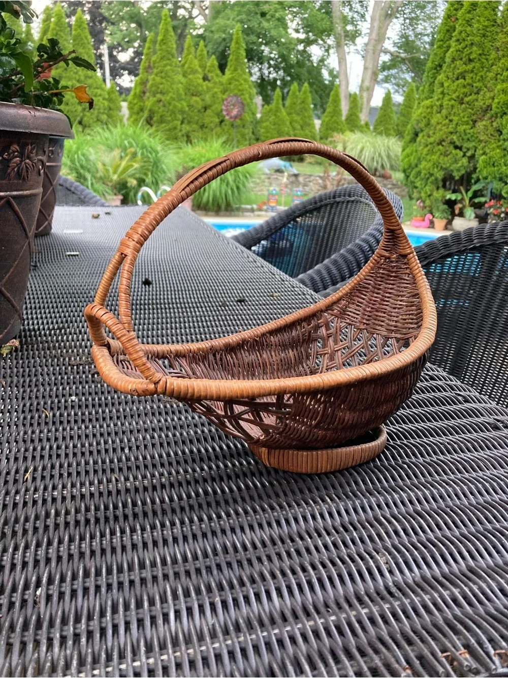 Vintage wicker wine bottle holder